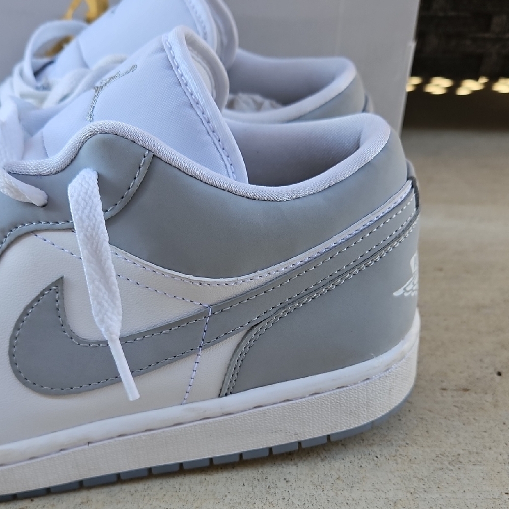 Air Jordan 1 Low Sneakers - Picture 7 of 15